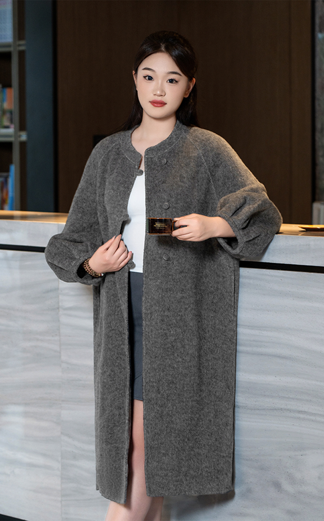 Luxury, Between Moments