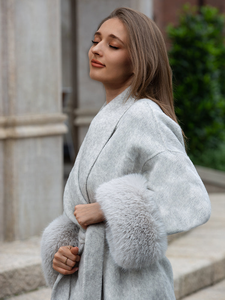 Wool coat with Minimalist Cropped Robe-Style