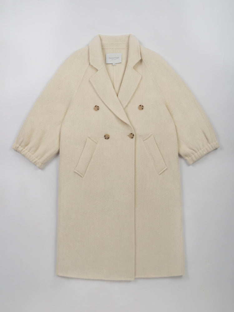 Wool coat with Tailored Collar and Cuffed Sleeves